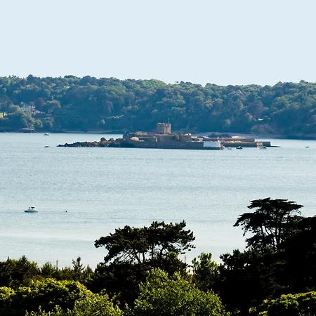 Cristina Hotel 4*