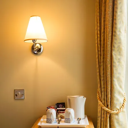 Hotel Cristina 4*