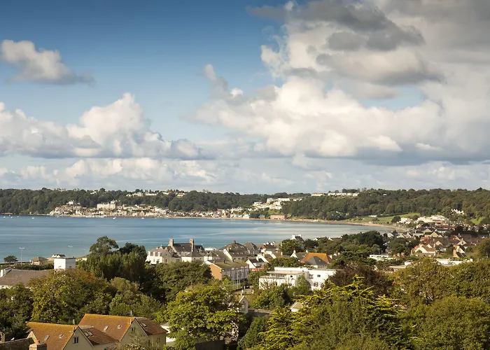 Cristina St Lawrence