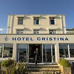 Cristina 4*