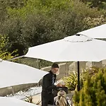 Cristina 4*