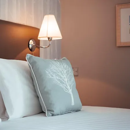 Cristina ホテル 4*