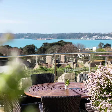 ホテル Cristina 4*